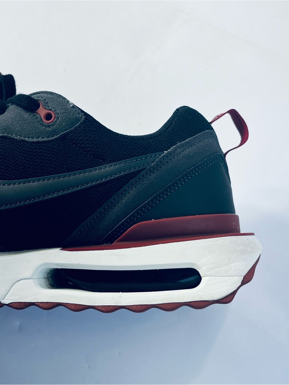 Nike Air Max Dawn Athletic Shoes #DQ3991-001 Black White Burgundy Men’s :10 - Picture 9 of 15